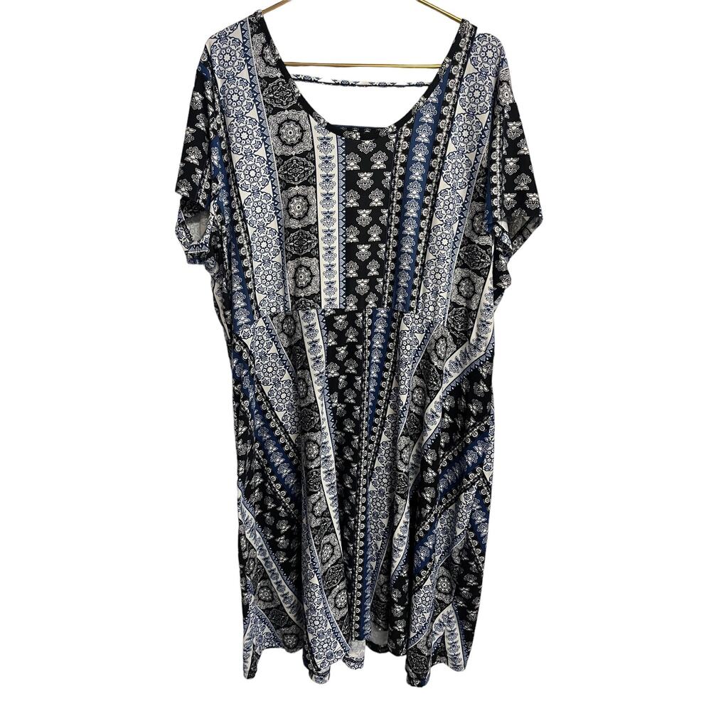 Bobby Brooks Plus size 3X dress black blue and white pattern v-back midi length